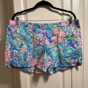 Size L Lilly Pulitzer Ocean View short